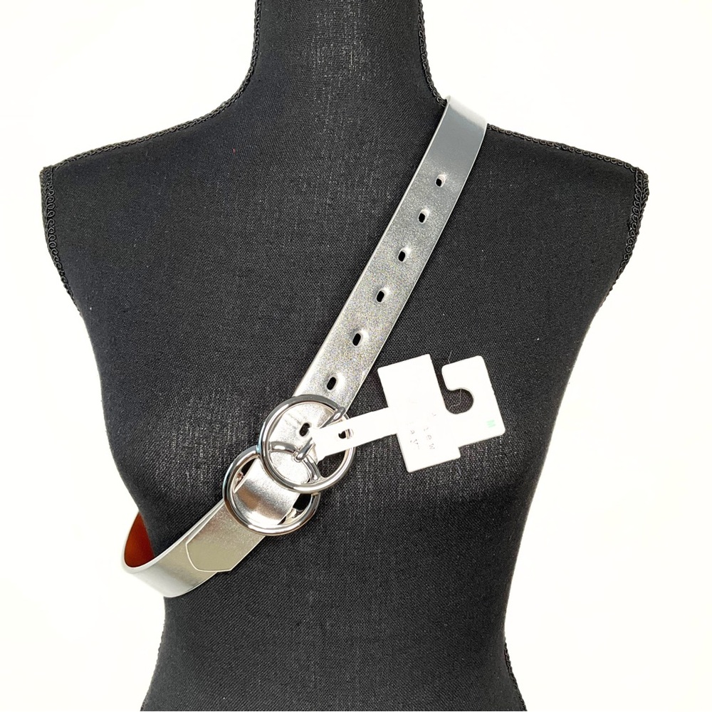 A New Day Double Oval Buckle Metallic Silver Belt Womens SZ M Retro Futuristic